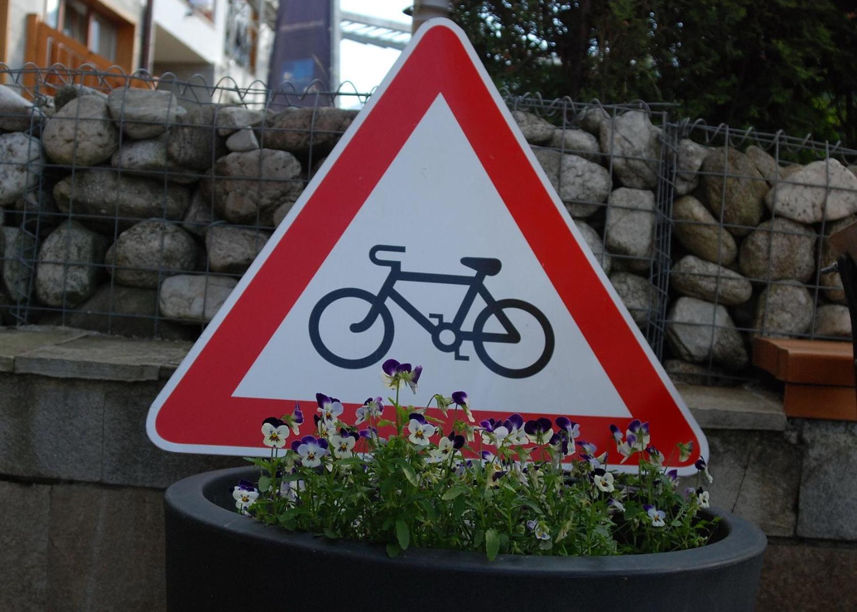 White Lavina - Ski, Bike, Hike Bansko Luaran gambar